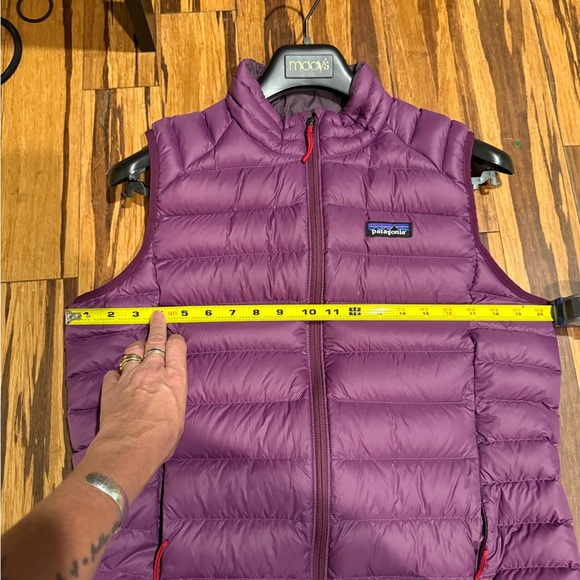 Patagonia Down Sweater Vest - Picture 4 of 5